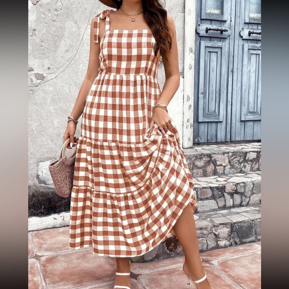 Boho brown White Plaid Gingham Ruffle Maxi Dress - Picture 4 of 6